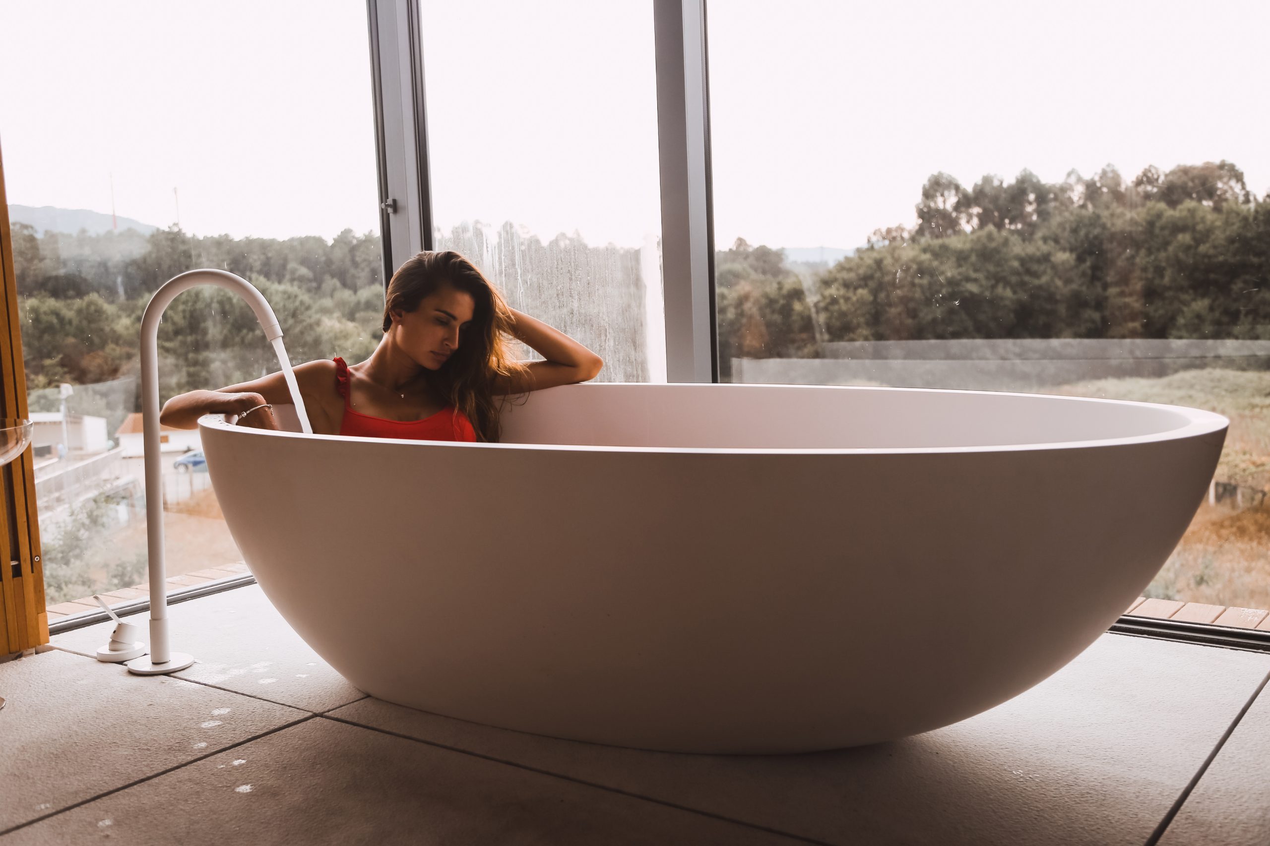 Bathtub Installation Hero